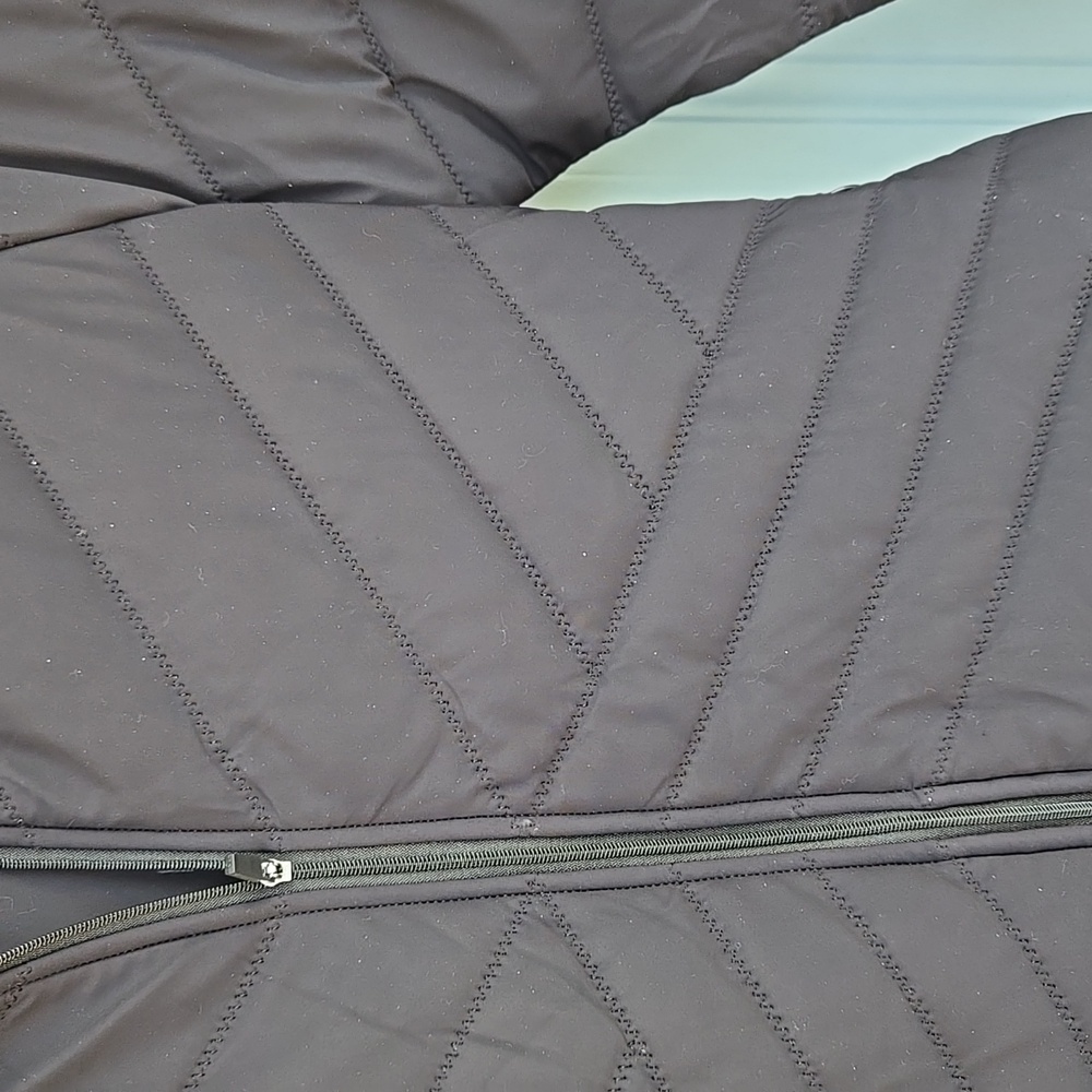 HALARA Black Quilted Jacket - Picture 2 of 7